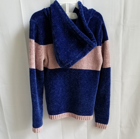 Sweatshirt Hoodie - Picture 4 of 4